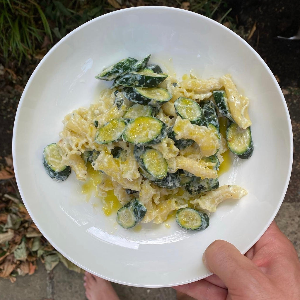 Pasta con zucchini e ricotta